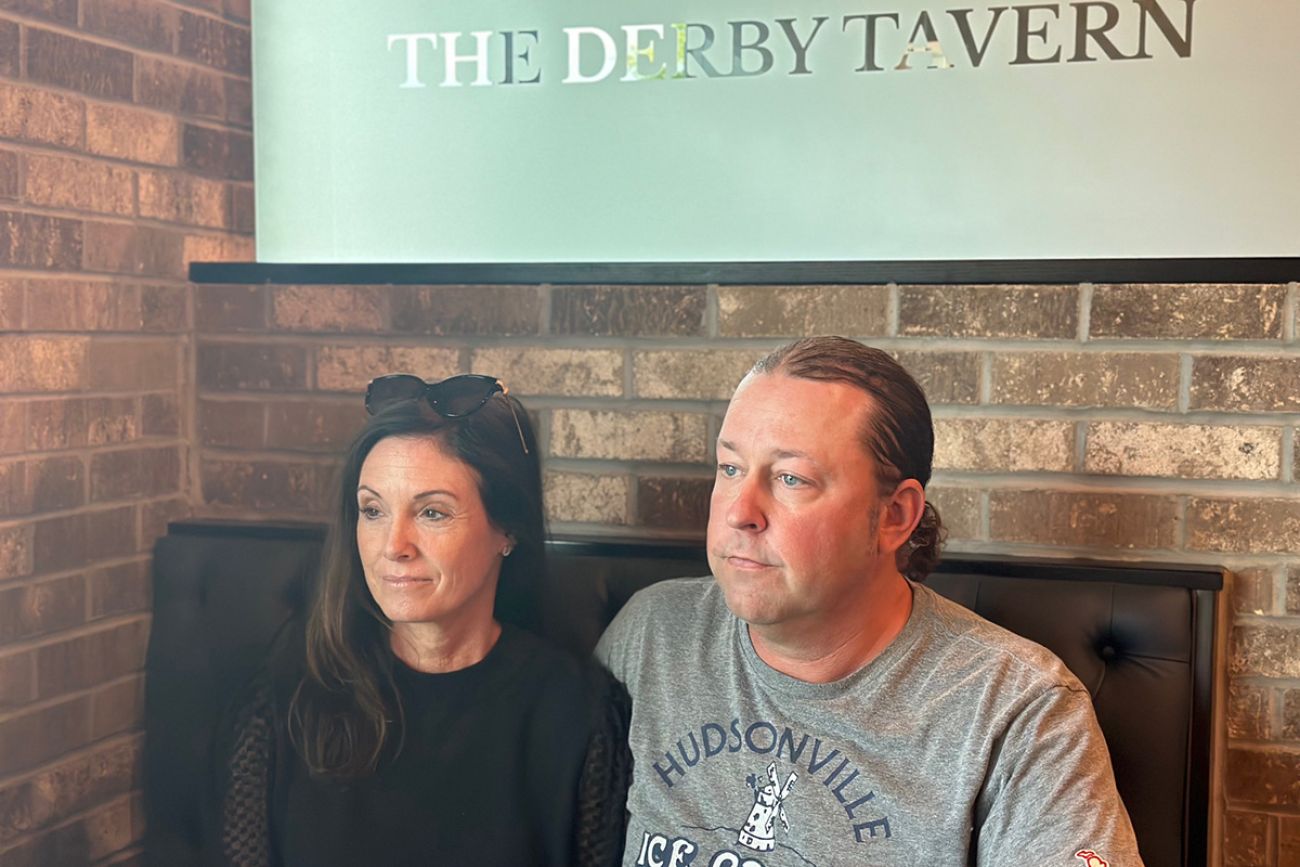 Tracie and Andy Wierda sitting at the Derby Tarvern 