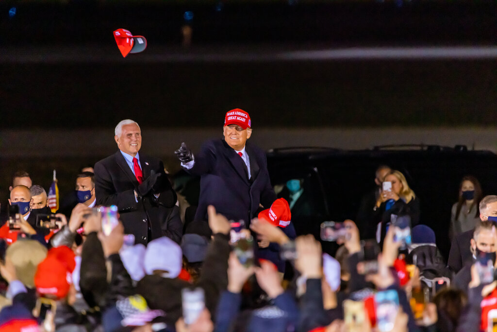 Trump Rally 2025 Grand Rapids Shina Dorolisa