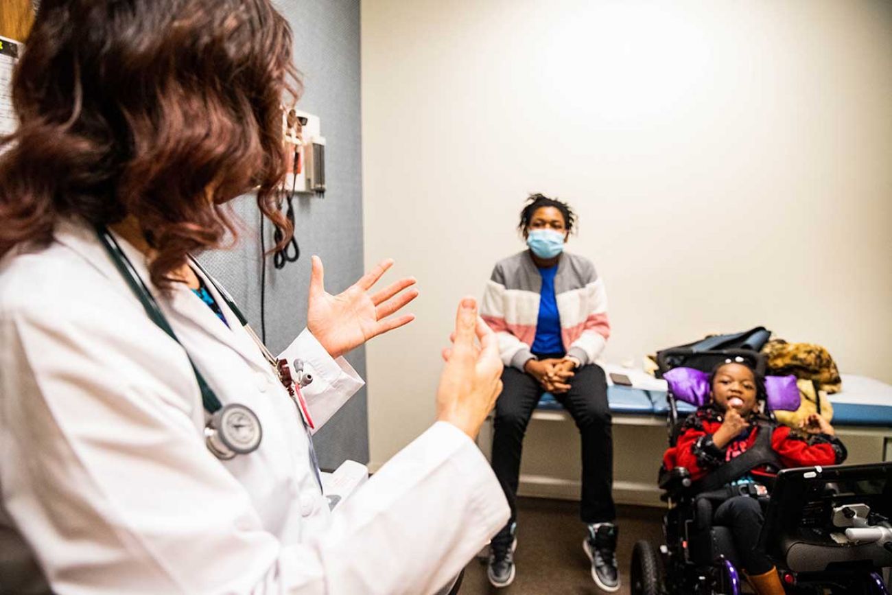 Dr. Jenny Bush talks with Nekaira Conaway