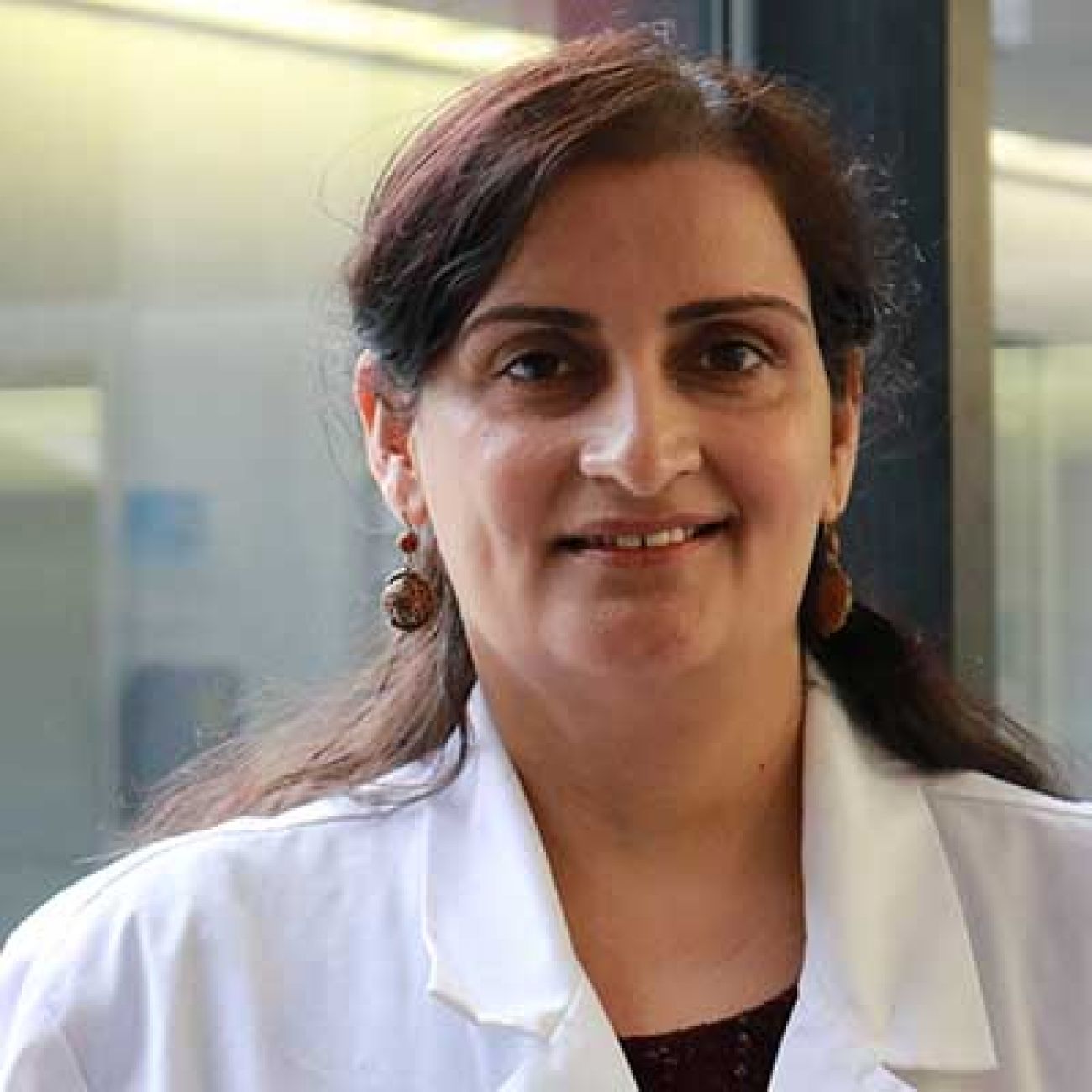 Dr. Teena Chopra