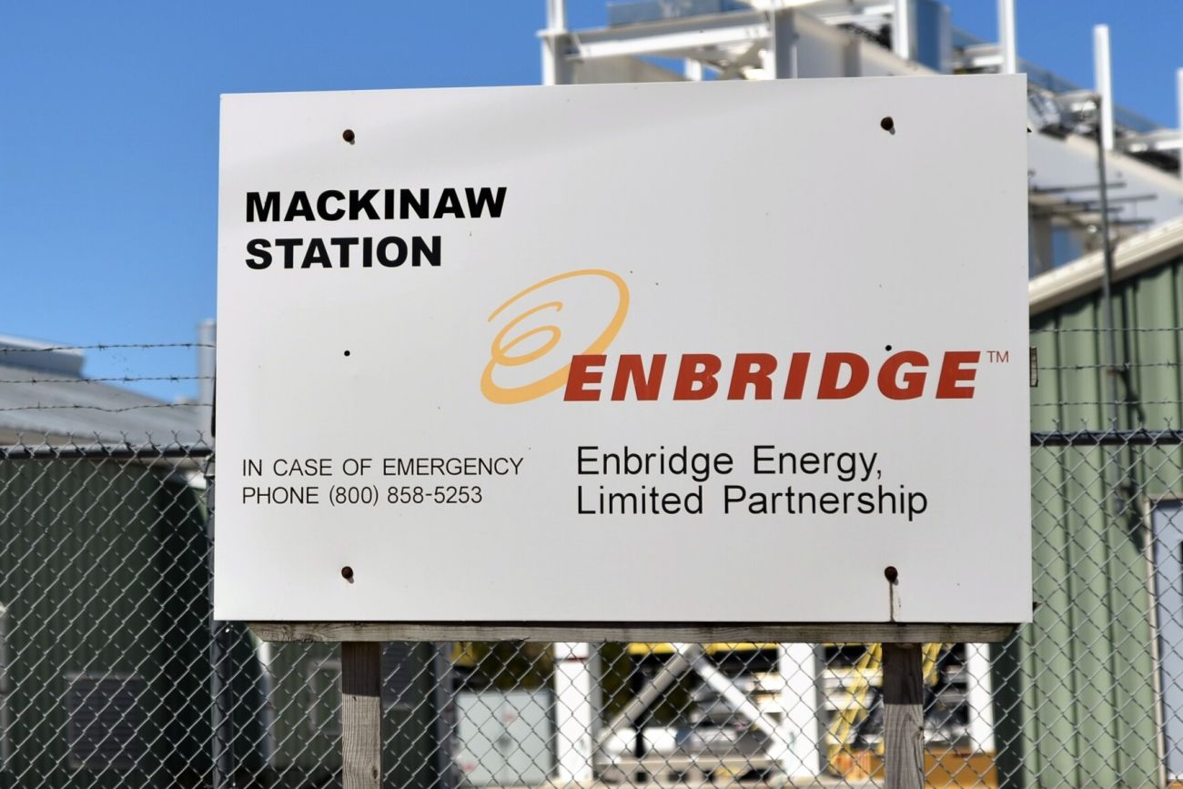 Enbridge Mackinaw Station