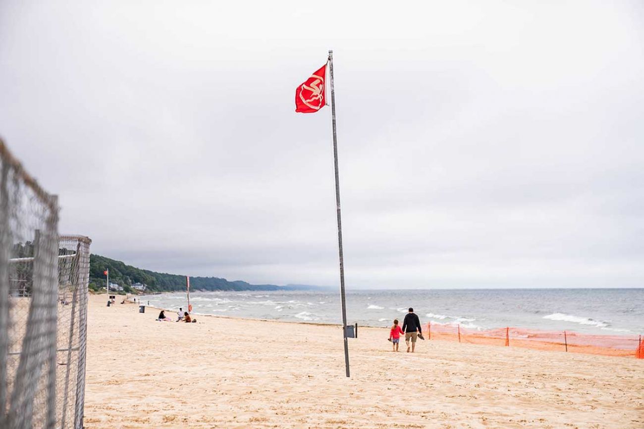 red flag at the beach