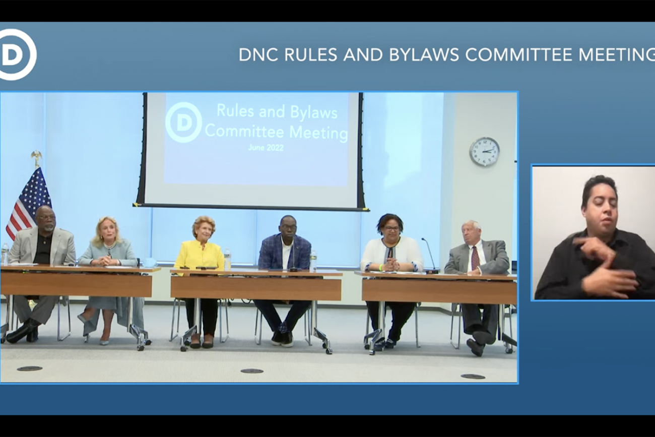 Debbie Stabenow, Debbie Dingell Garlan Gilchrist and Lavora Barnes on a table