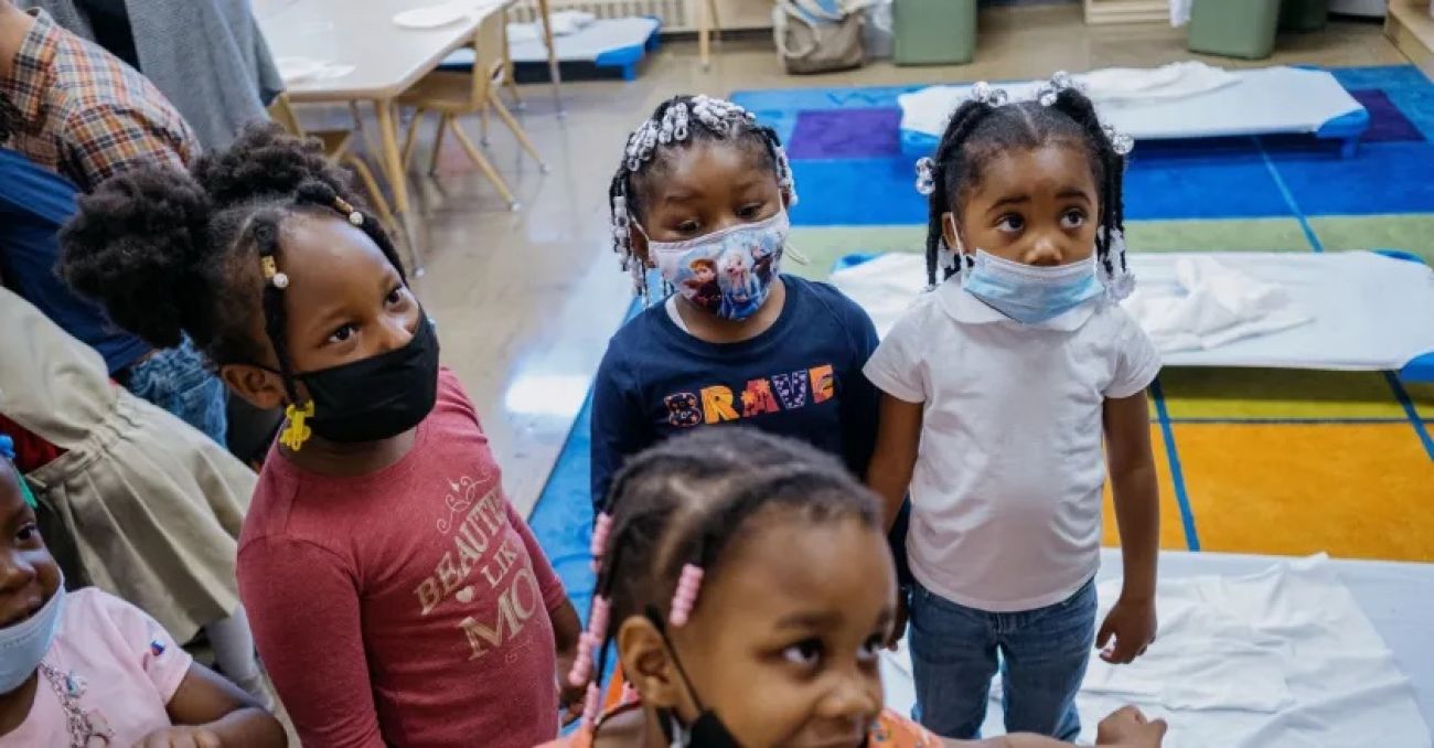 little kids in masks 