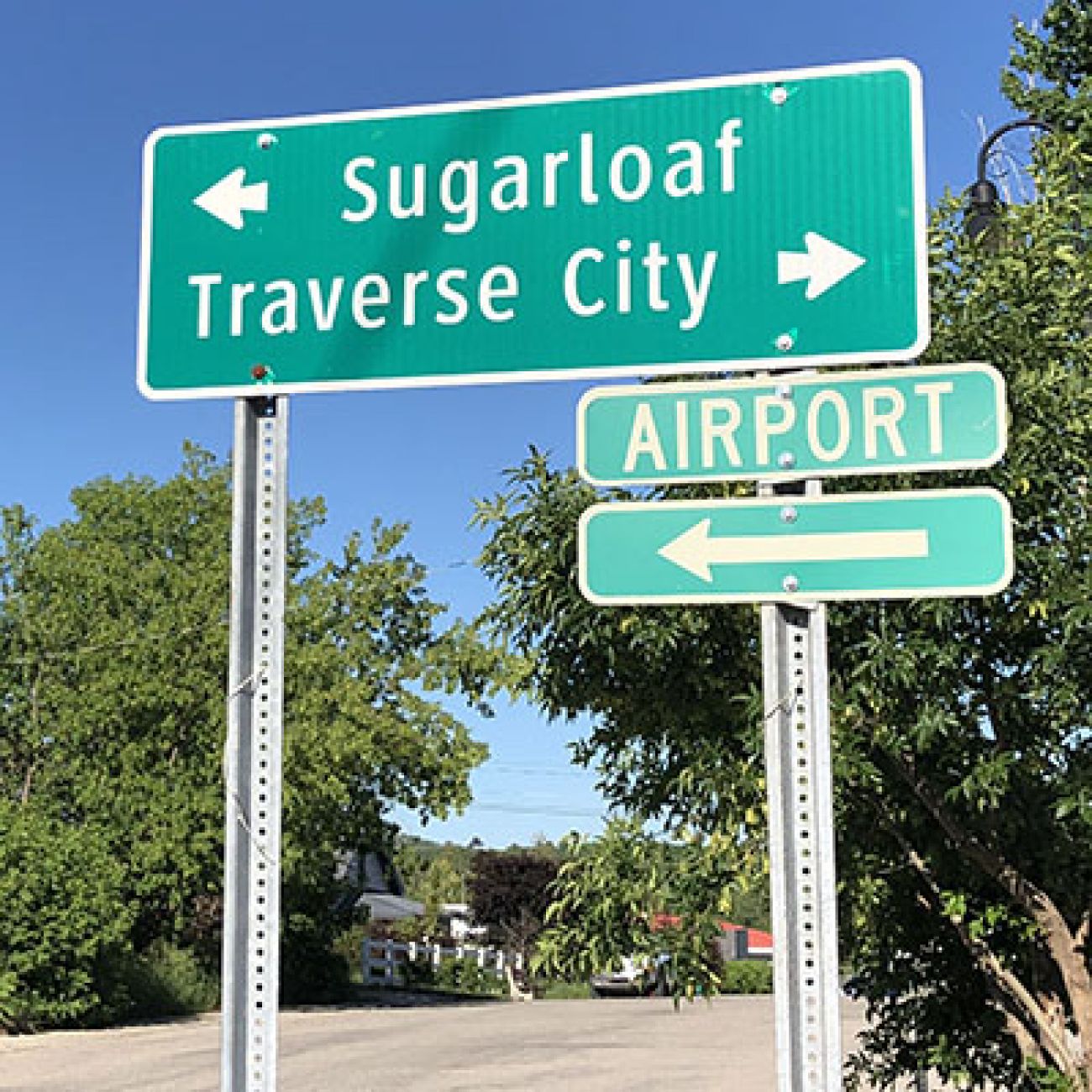 sign for sugarloaf