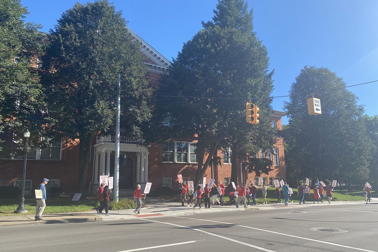 people striking