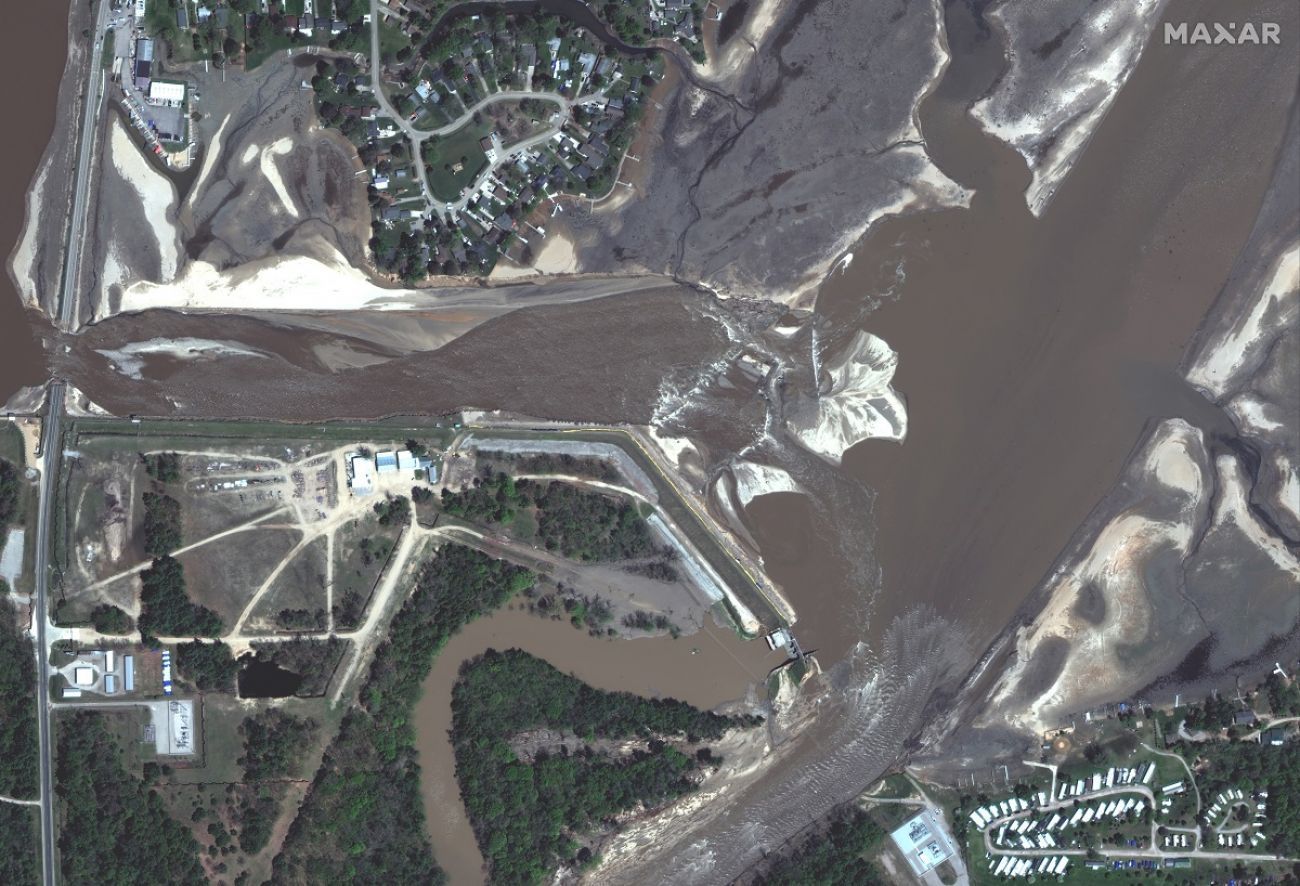 aerial view of Edenville dam in Midland