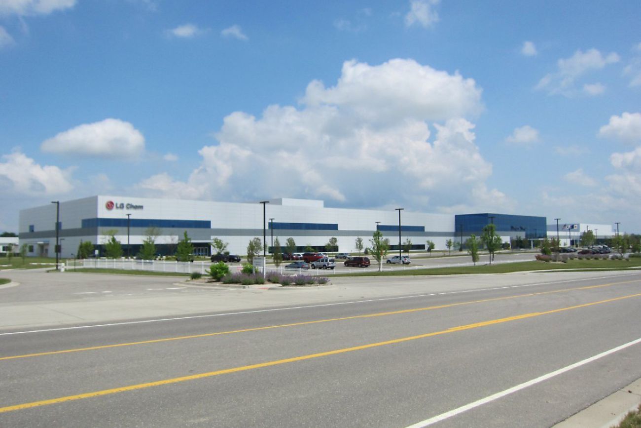 LG exterior