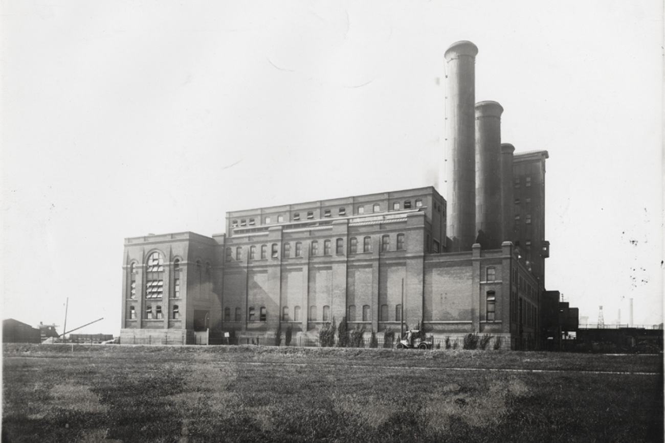 black and white photo of former Detroit Edison plant
