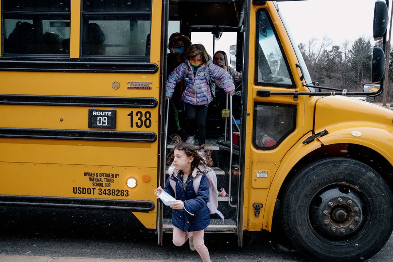 Riding the School Bus Social Story by Teaching Future Leaders