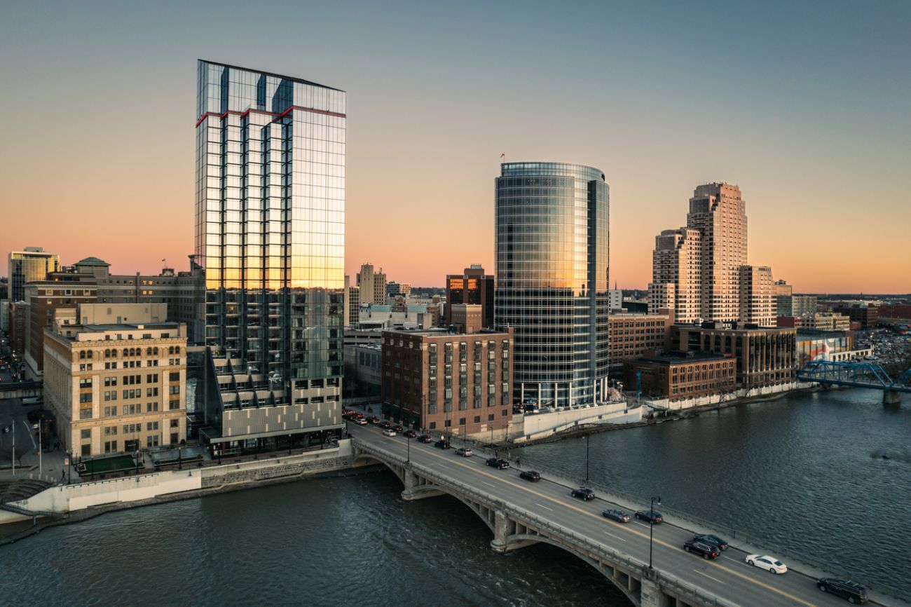 grand rapids skyline