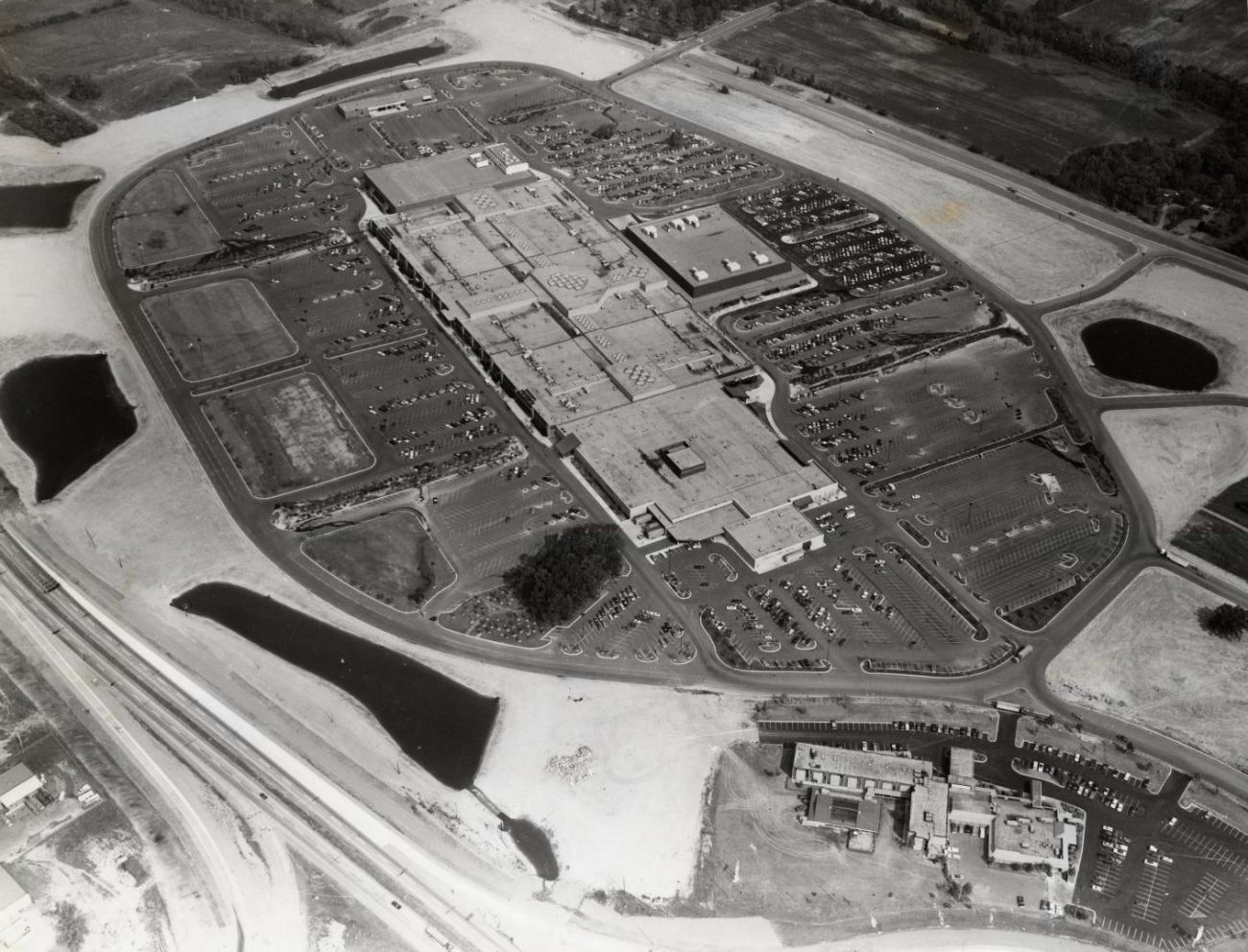 an old arial photo of the Briarwood Mall 