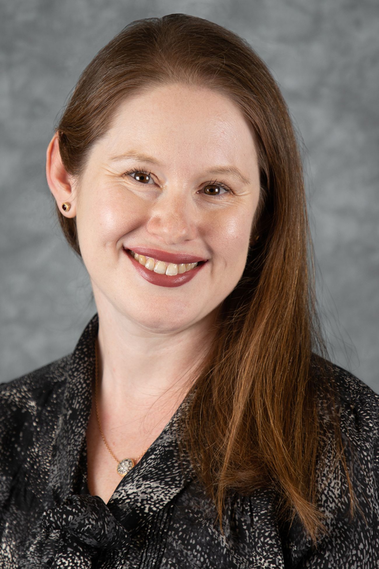 Margaret Murray headshot.