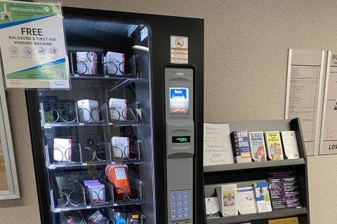 naloxone in vending machines