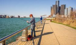 detroit riverwalk 