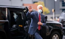 joe biden in a mask