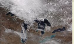 Satellite image of Midwest US showing lack of snow