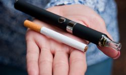  closeup of hand of woman with e-cigarette