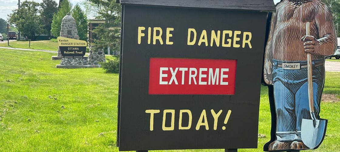 prevent wildfire sign